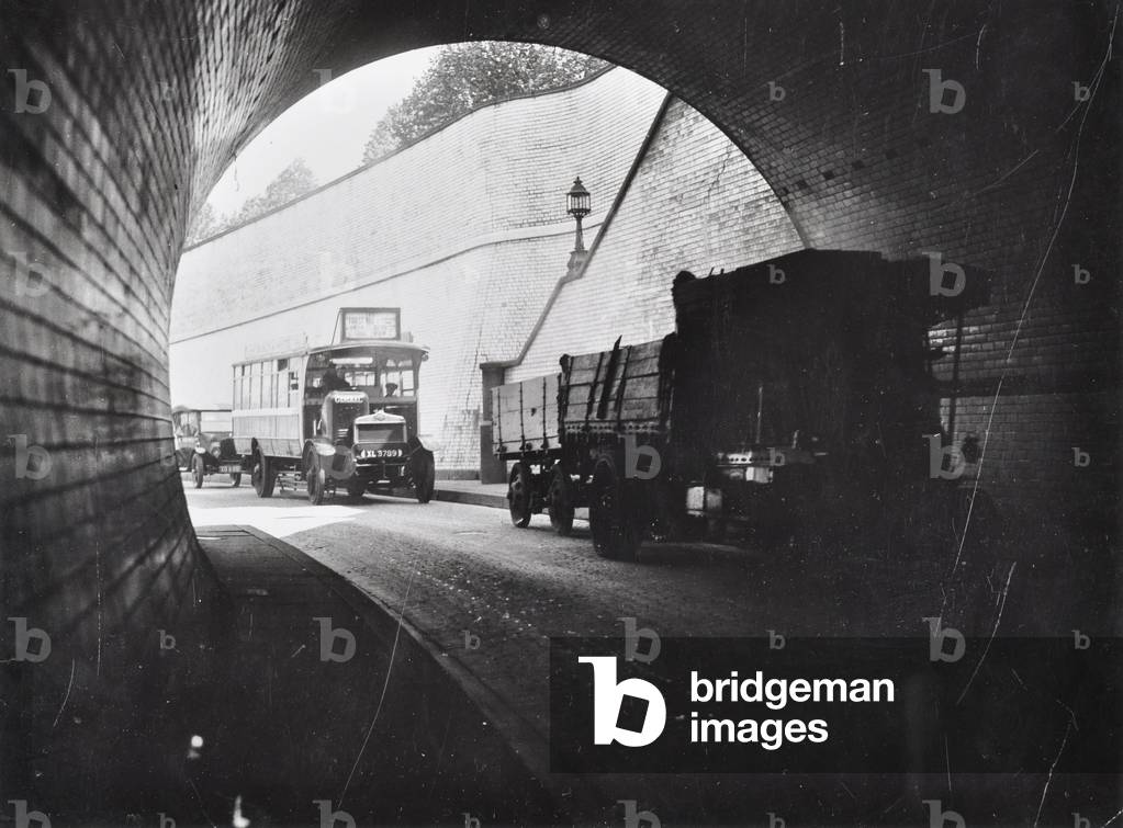 Blackwall Tunnel: traffic enters the tunnel, 1927 (b/w photo)