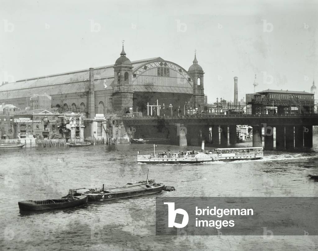 Cannon Street Railway Station: exterior, 1910 (b/w photo)