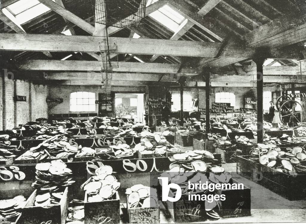 Bull Wharf, interior of the Shell Warehouse, London, 1890 (b/w photo)