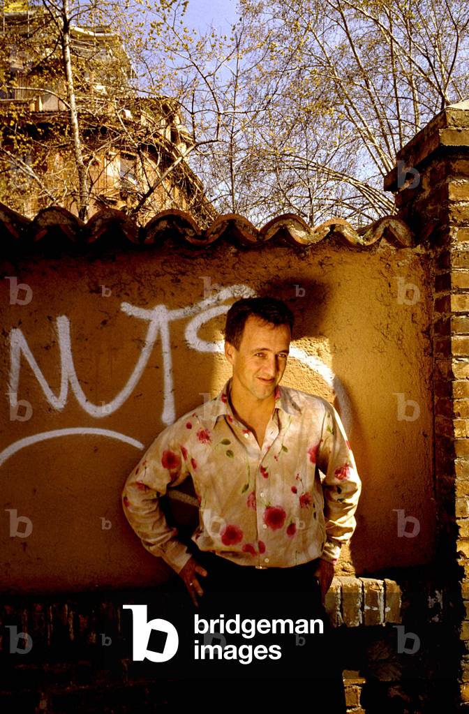 Portrait of Karel Glastra van Loon, Dutch journalist and writer. (1962-2005)