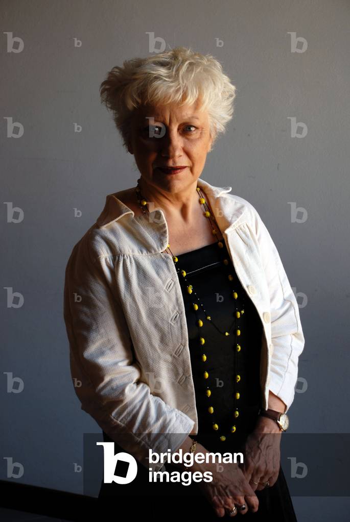 Image de Photographie représentant Portrait de Anne Marie Garat (Anne-Marie)