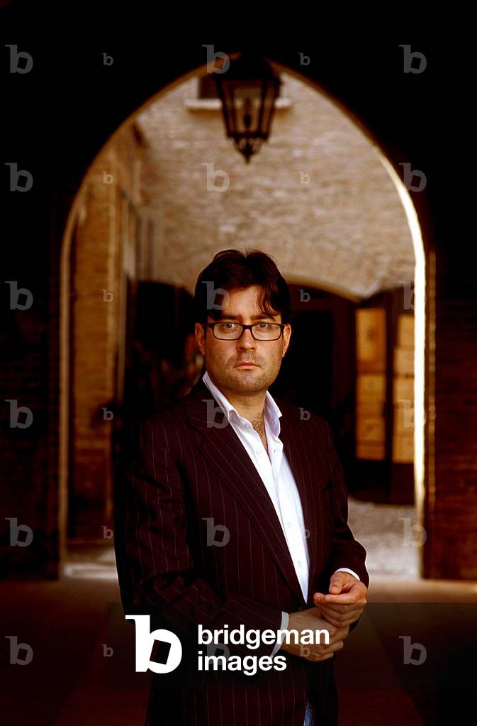 Bild von Fotografie "Porträt des englischen Schriftstellers Ben Schott. "