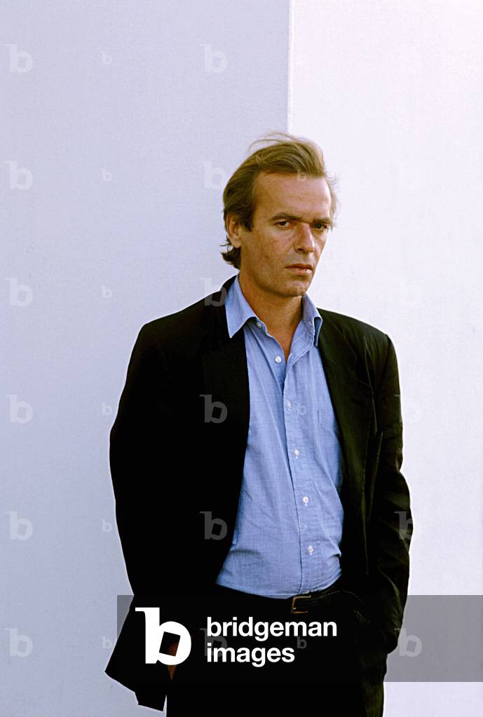 Ritratto dello scrittore Martin Amis. 
