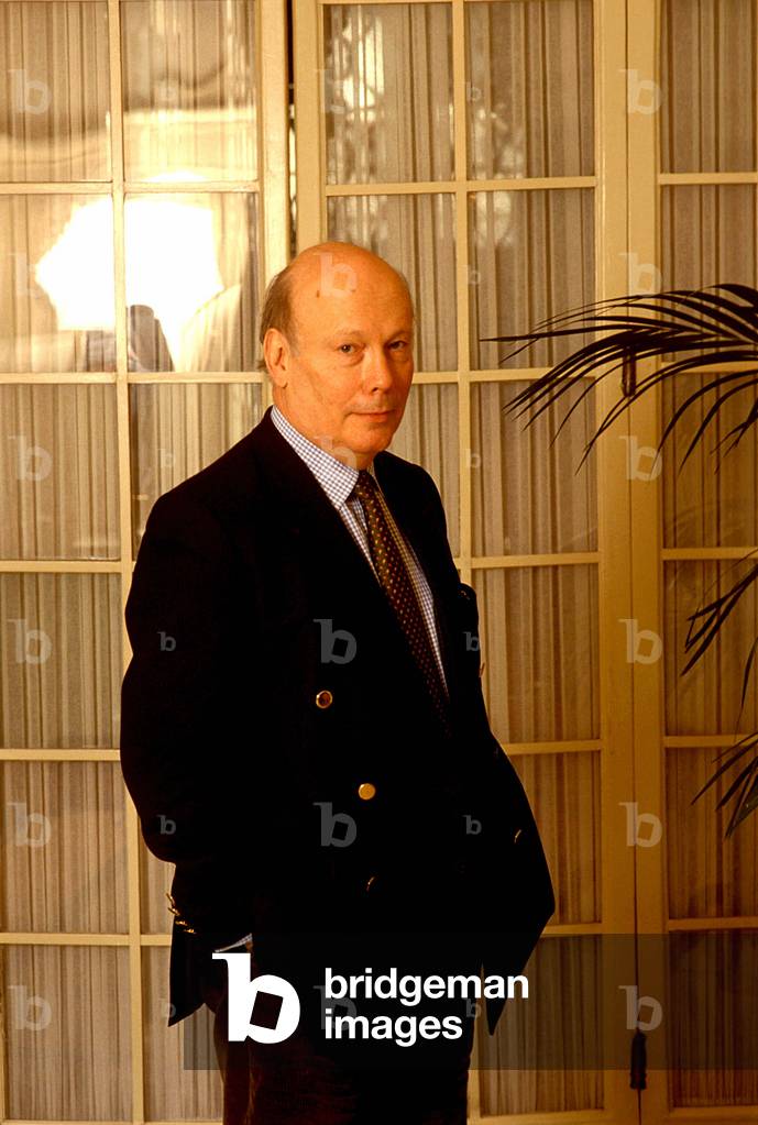 Portrait of Julian Fellowes.