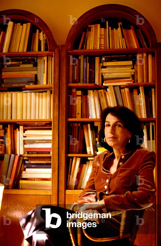 Portrait of the Italian writer Elisabetta Rasy.