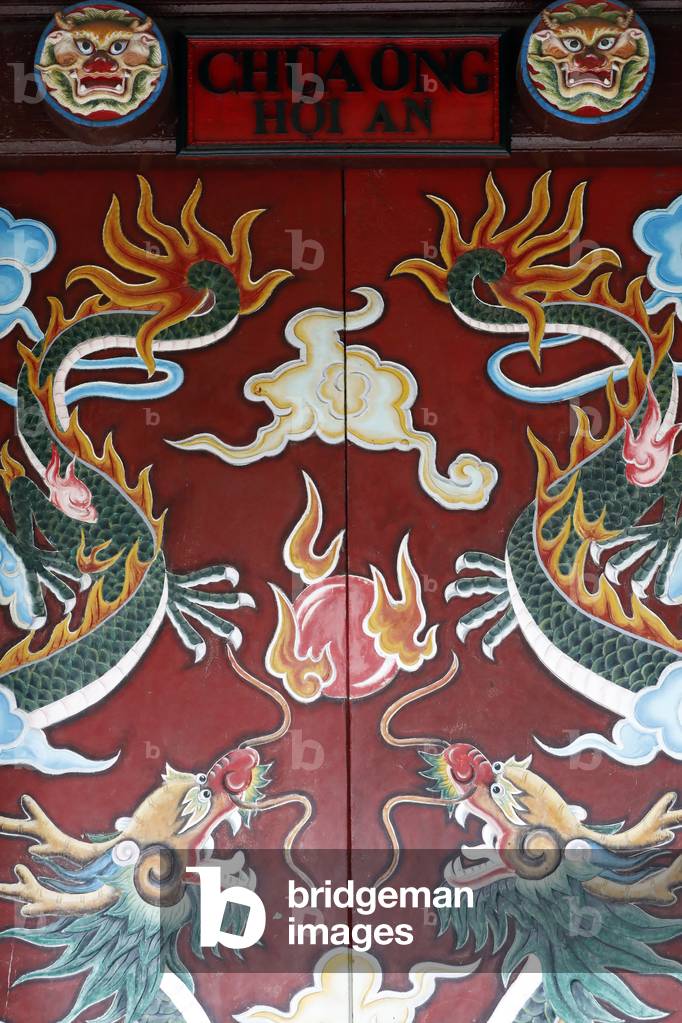 Drawings of dragons at the entrance to the 17th-century Chinese Quan Cong Temple, Hoi An, Vietnam, 2019 (photo)