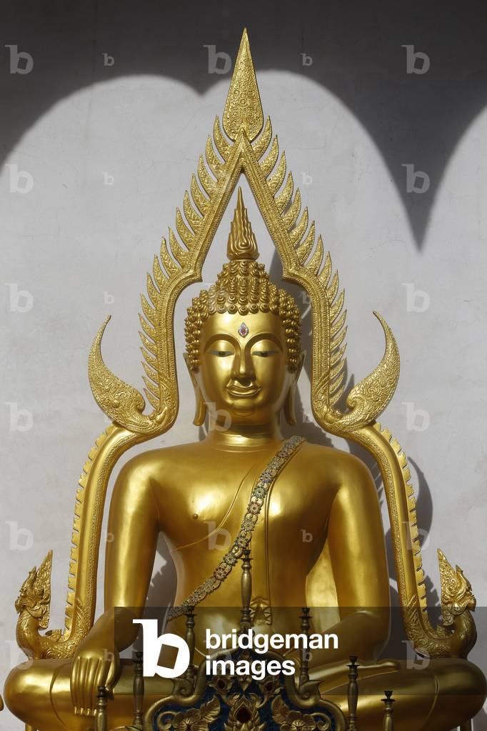 Buddha statue in Wat Chedi Luang, Chiang Mai. Thailand