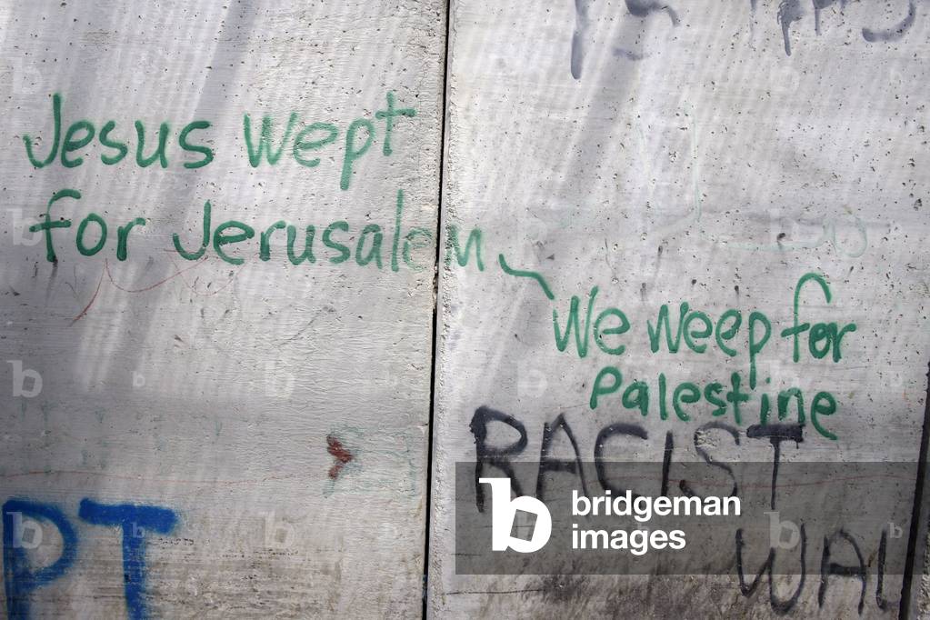 "Si occupano graffiti sul muro di sicurezza israeliano"