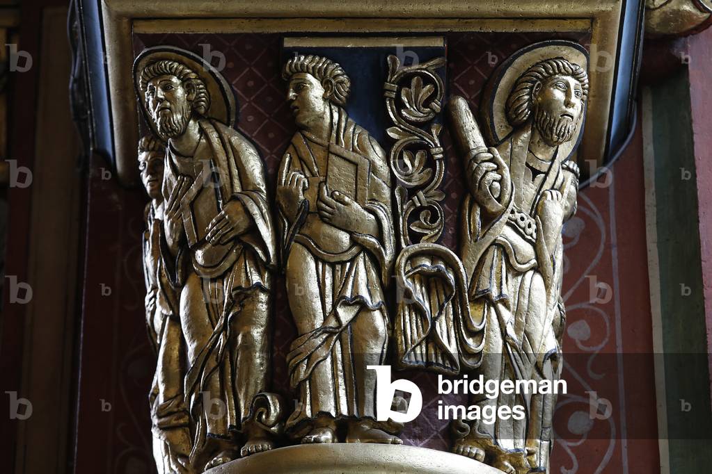 Saint Germain des Pres church, Paris, France. Capital.
Christ holding the Holy Book, Man and saint carrying a mace