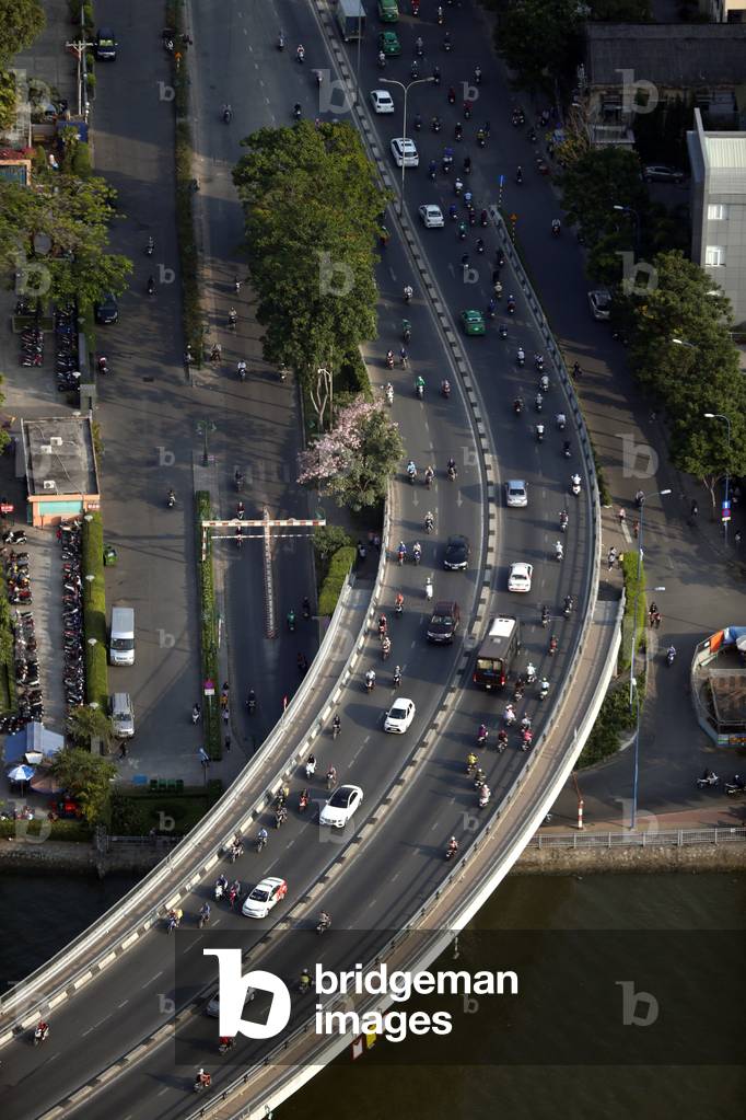 Bridge over canal, District 1, Ho Chi Minh City, Vietnam (photo)