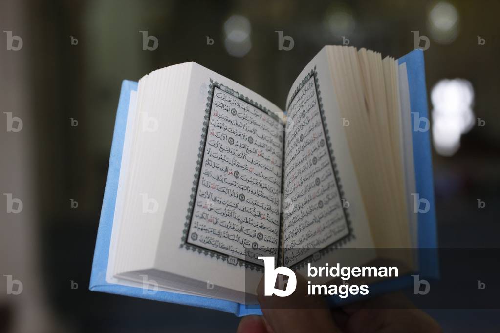 Kuran reading, Dubai, United Arab Emirates