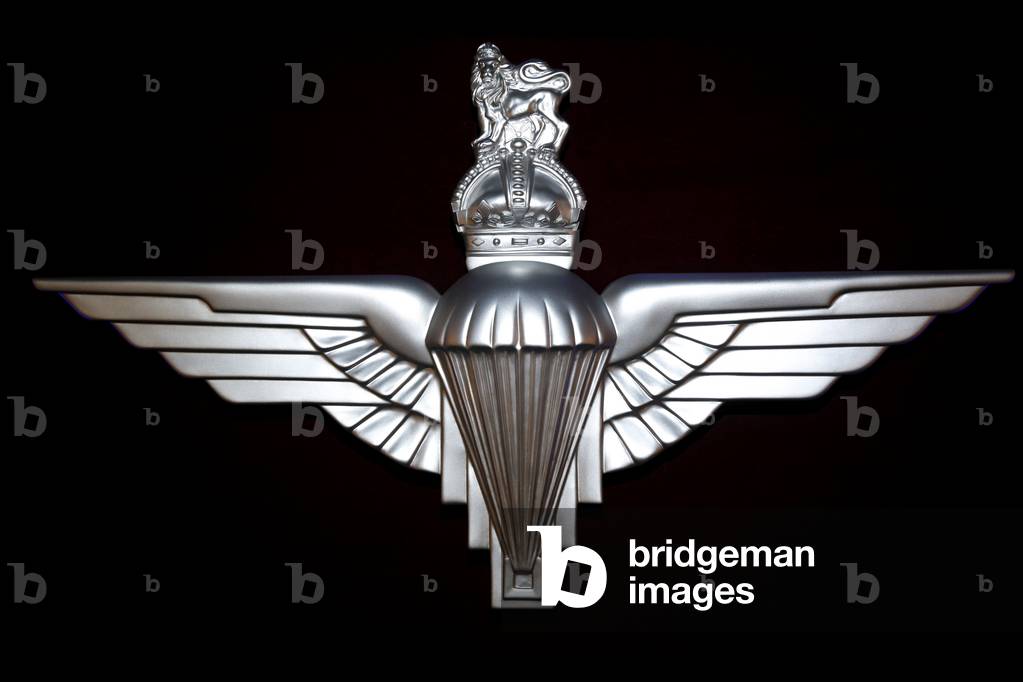British parachute batallion badge at the Merville battery museum, Calvados, France (photo)
