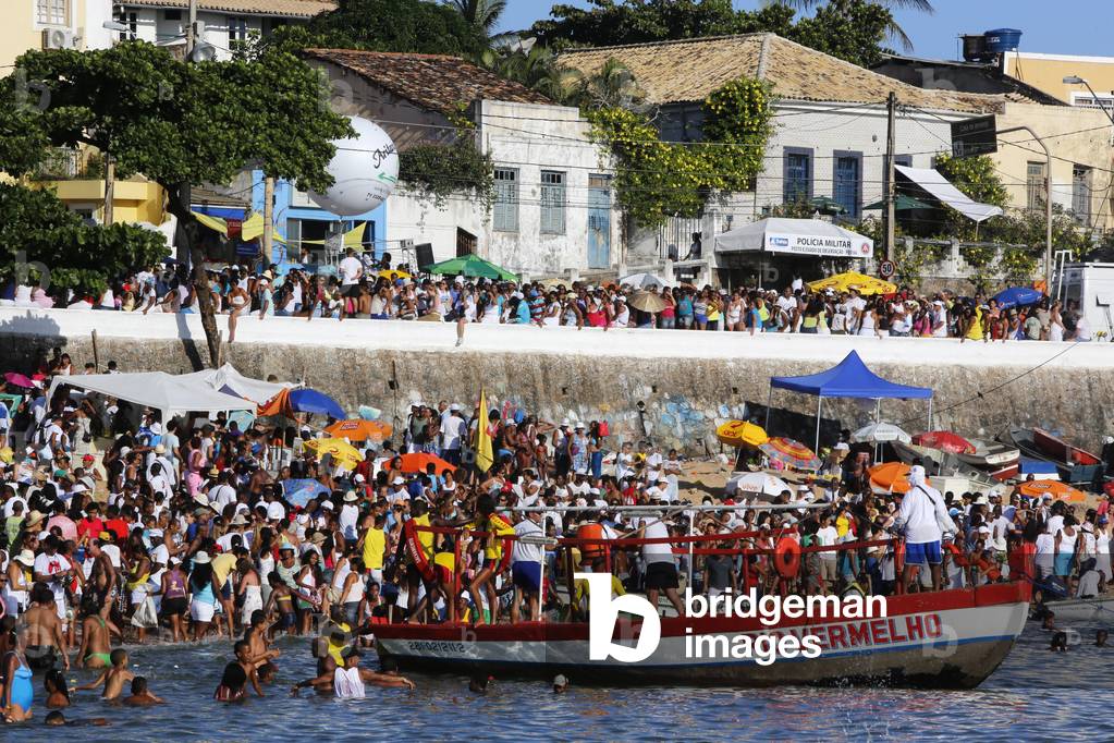 Brazil, Bahia, Salvador : Iemanja's festival in Rio Vermelh
