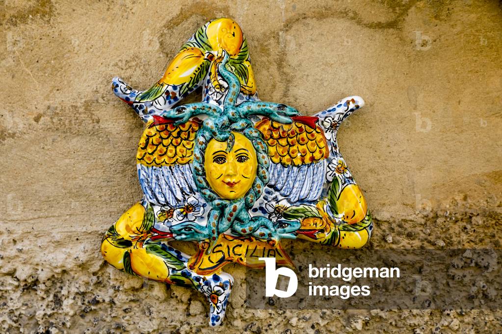 Ceramic pottery in Caltagirone, Sicily, Italy (photo)