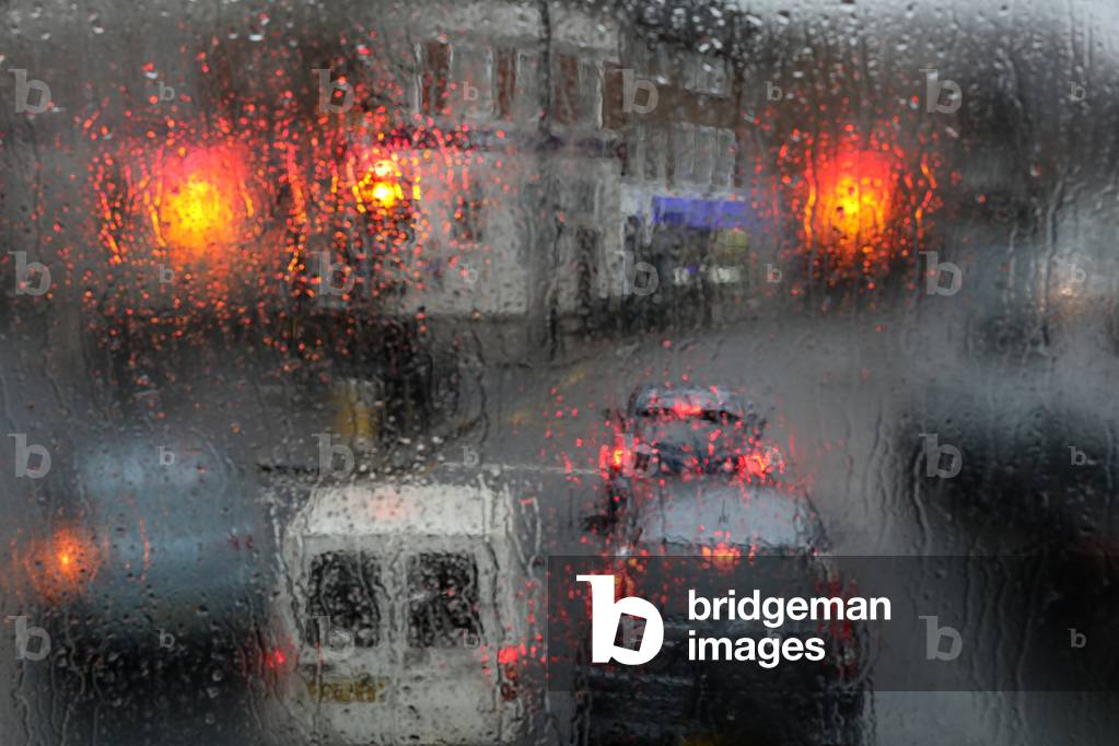 Rainy day in London, UK (photo)