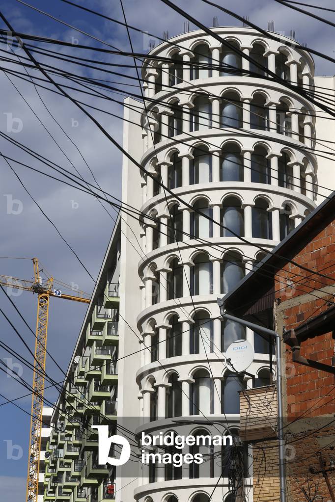 Electric wiring and buildings in Prizren, Kosovo, 2018 (photo)