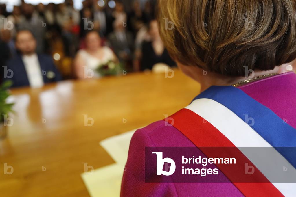City hall, Civil wedding ceremony, France (photo)