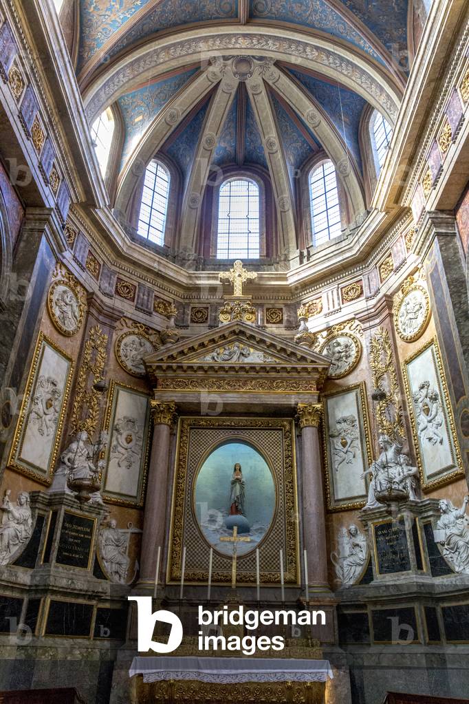 St Vincent's church, Blois, France, Chancel. (photo)
