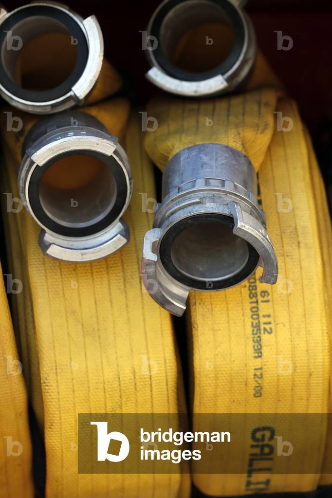 Fire department. Emergency vehicule. Sprinkler system. France.