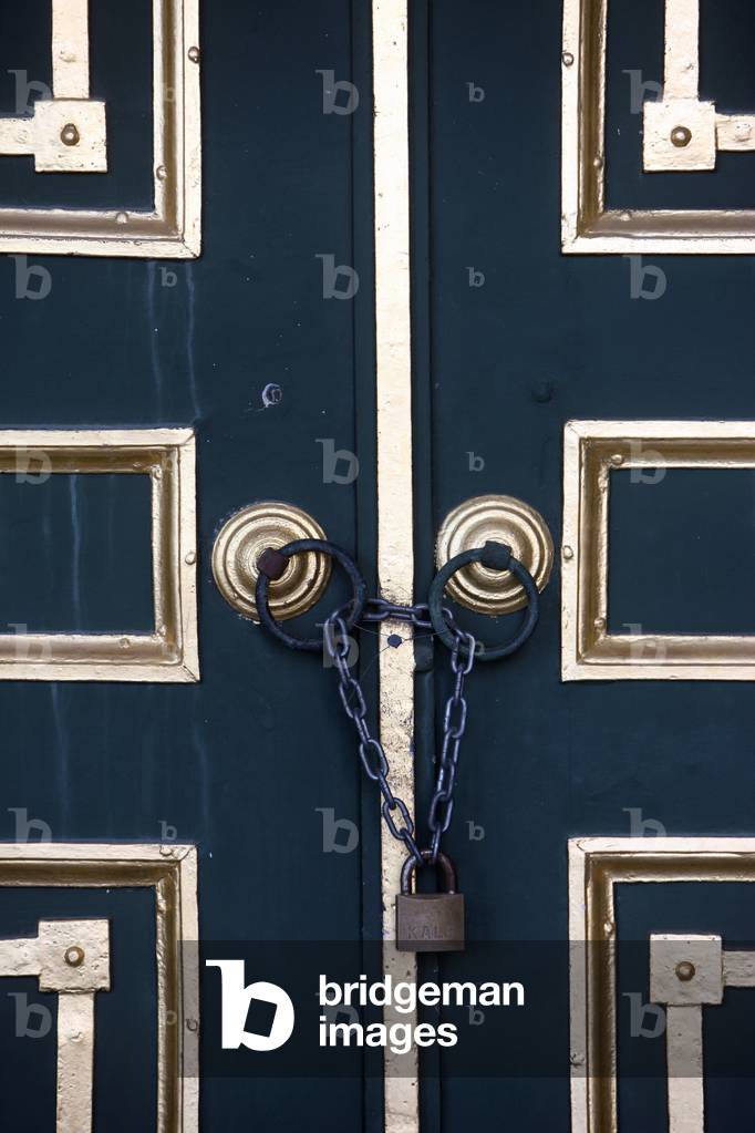 Locked door Istanbul Turquie