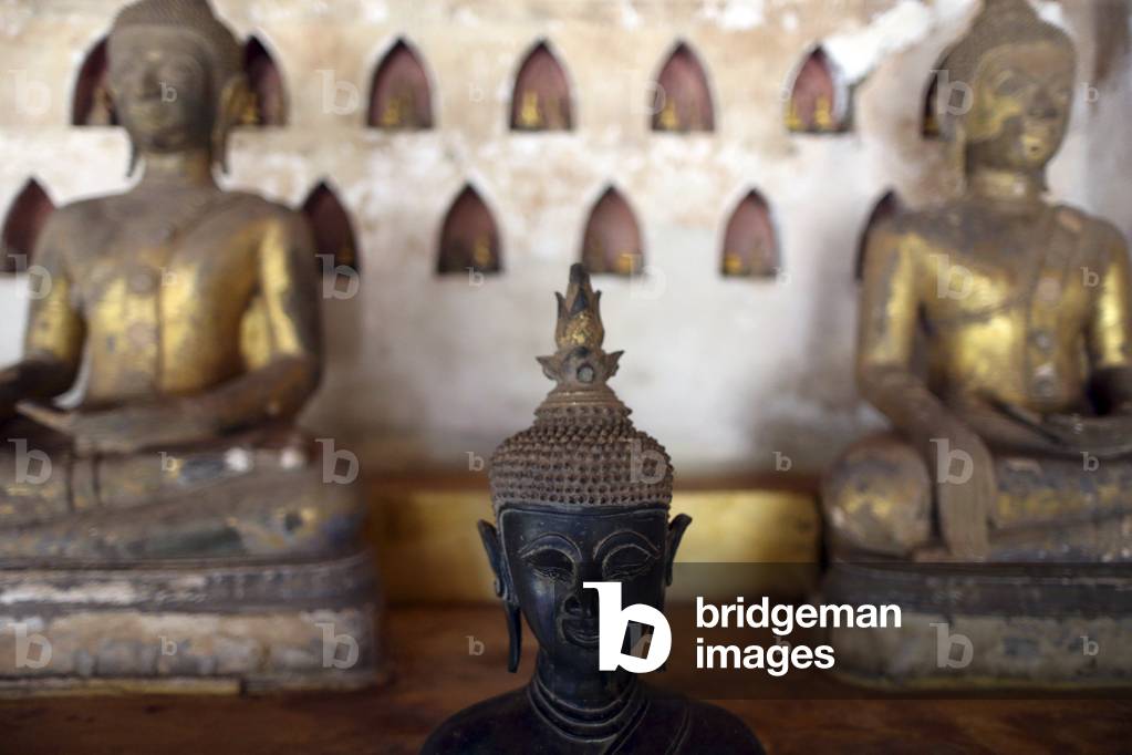 20151029, Vientiane, Laos : Wat Sisaket (Si Saket) buddhist temple. Old bronze Buddha statue