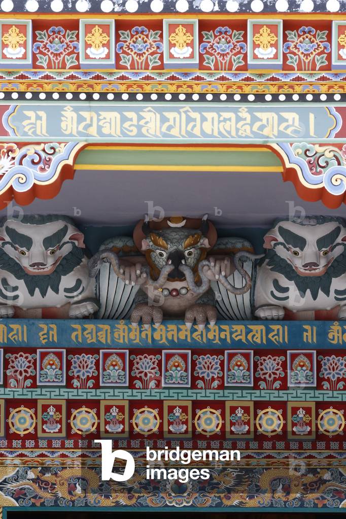 Temple of the Thousand Buddhas. Dashang Kagyu Ling congregation. Paintings. Ornaments, La Boulaye, France