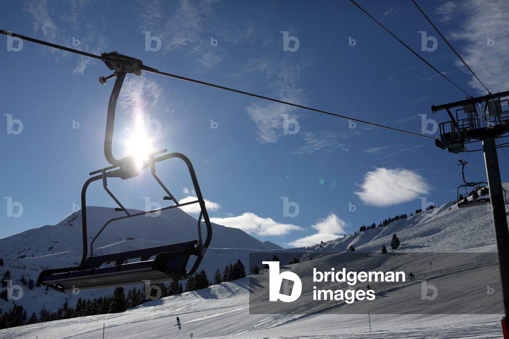 French Alps, Mont-Blanc massif, Ski slope and chairlifts, Saint-Gervais, France (photo)
