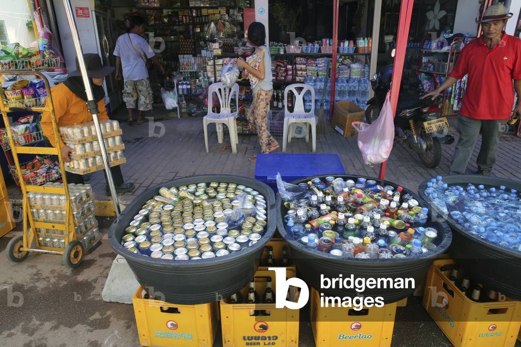 20151028, Vientiane, Laos : Cold drinks. Beers and sodas