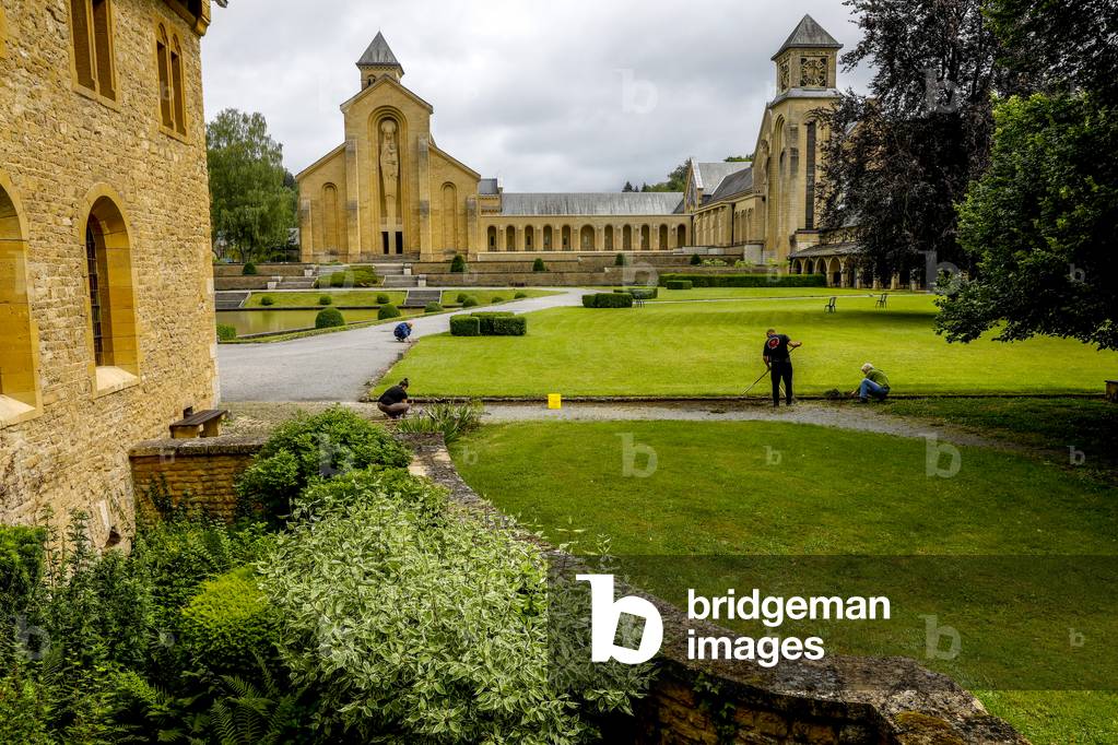 Zen buddhist sesshin (retreat) at Orval trappist abbey, Belgium. Samu (voluntary work) in the garden
