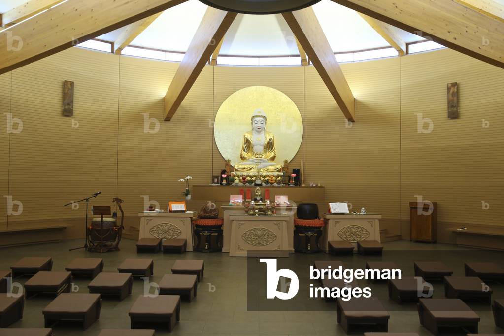Geneva, Geneva, Switzerland, le 5/7/2015 - Fo Guang Shan temple. Buddha hall.