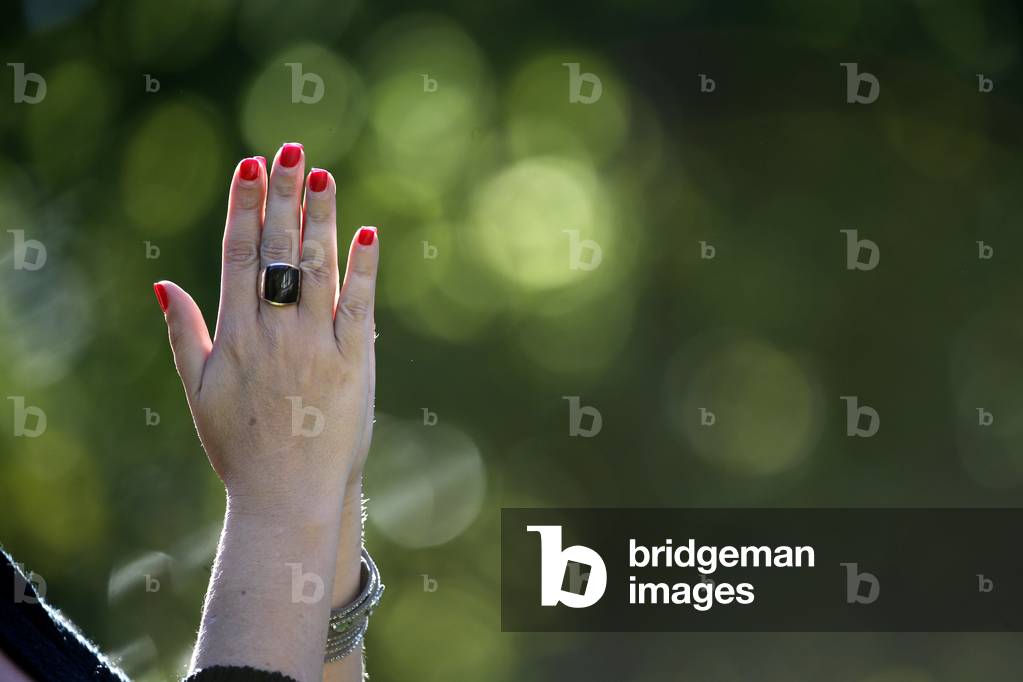 Christian woman praying.
