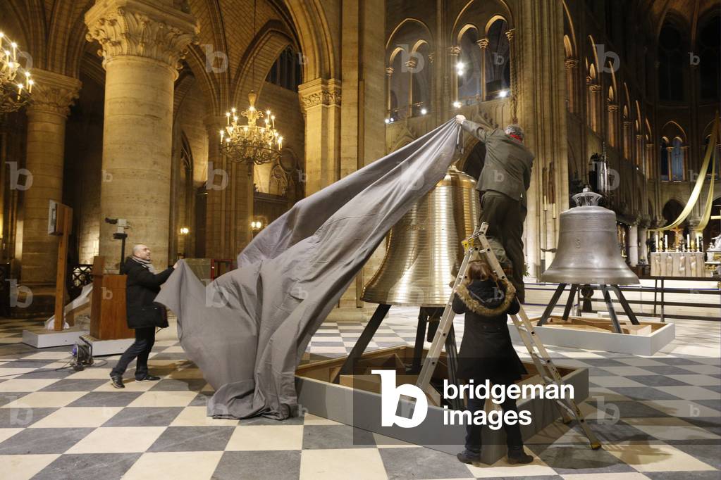 Celebration du 850eme anniversaire de la cathedrale Notre dame de Paris, l'arrivee des nouvelles cloches - (Notre-Dame de Paris 850th anniversary - Arrival of the new bell chime) 01/02/2013