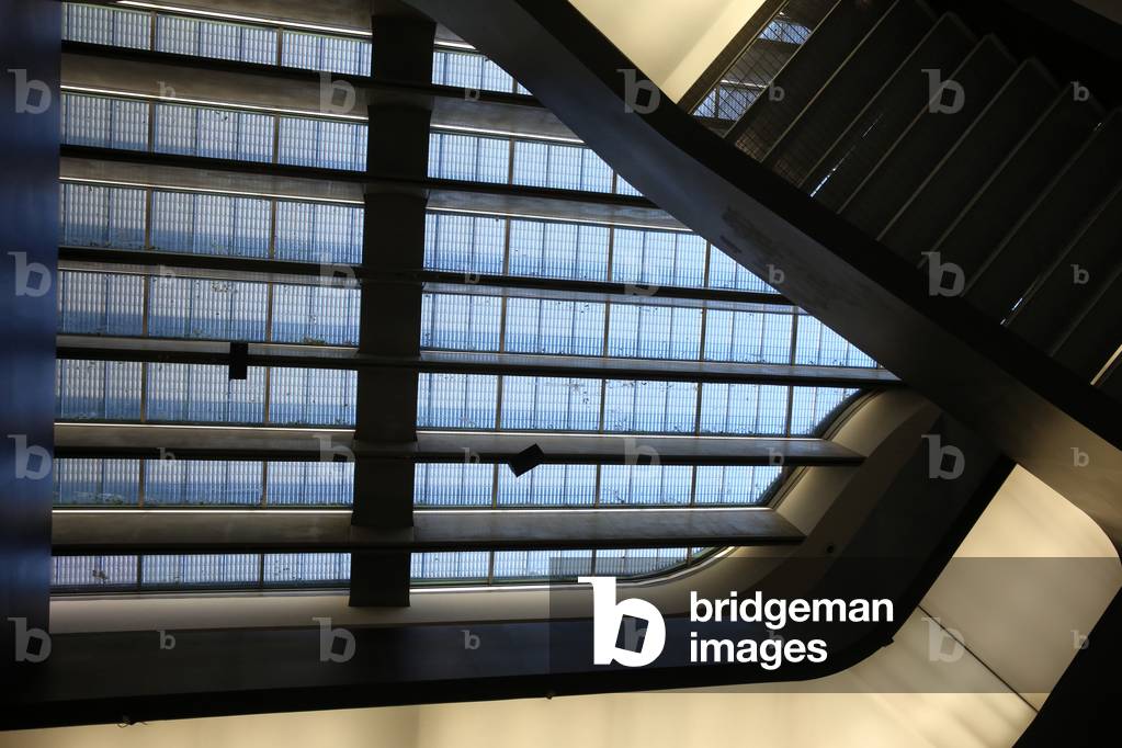 MAXXI, National museum of 21st century Art, Rome, Italy (photo)