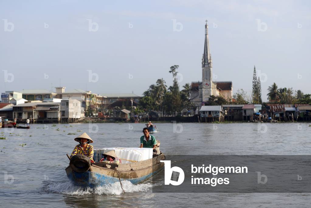 Mekong Delta, Mekong riverboat, Floating market, Cai Be, Vietnam (photo)