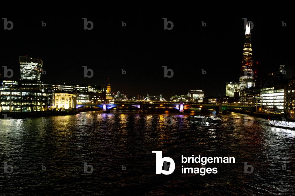 Thames by night, London, UK, 2018 (photo)