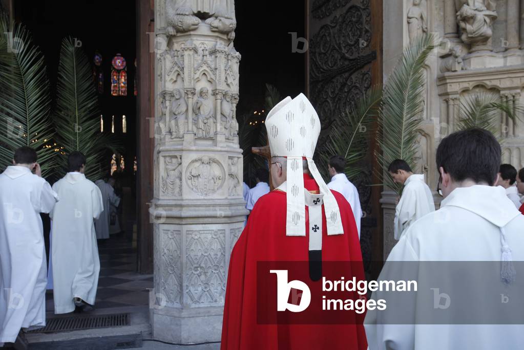 Palm sunday at Notre Dame Cathedral, Paris ; Entry procession Paris France