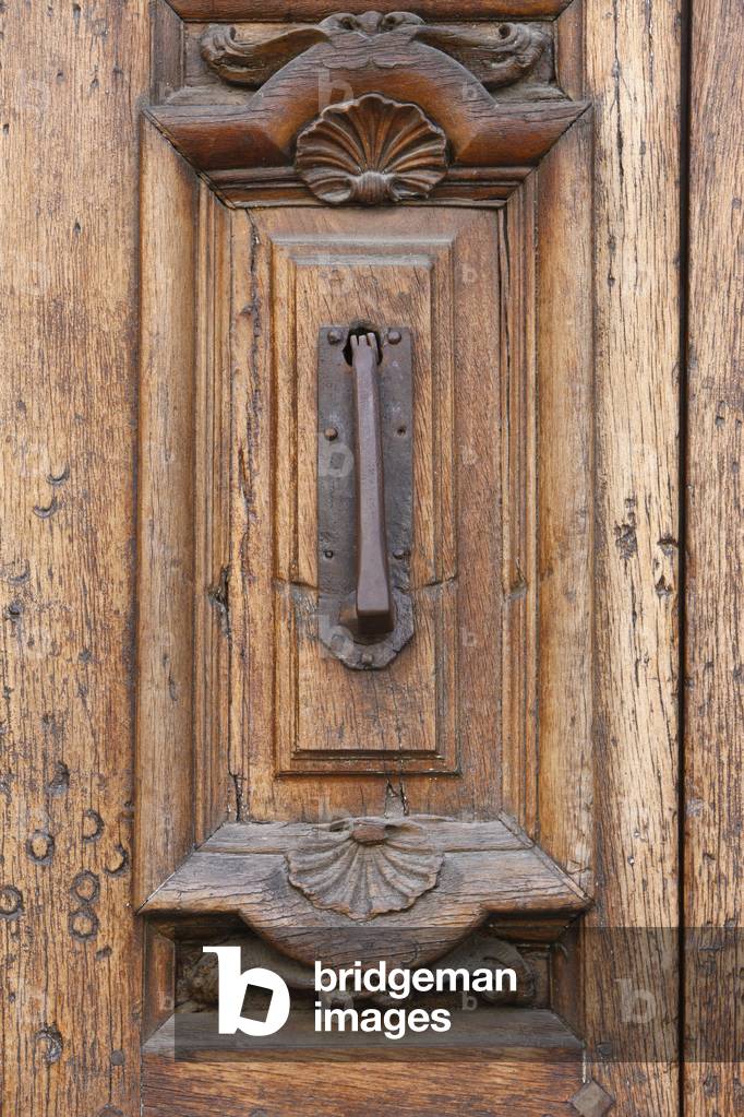 Minimes church door in Avignon, Avignon, France
