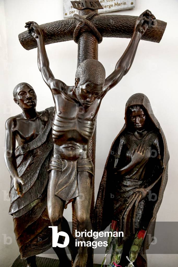 Crucifix at Our Lady of Africa catholic sanctuary, Abidjan, Ivory Coast (photo)