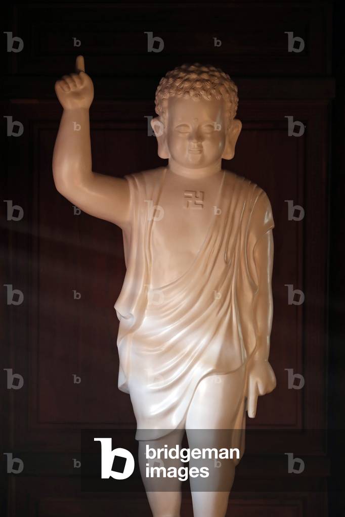 Khai Doan King Honored Pagoda, Prince Siddhartha Gautama, Buddha as a child, Statue, Buon Me Thuot, France, 2019 (photo)