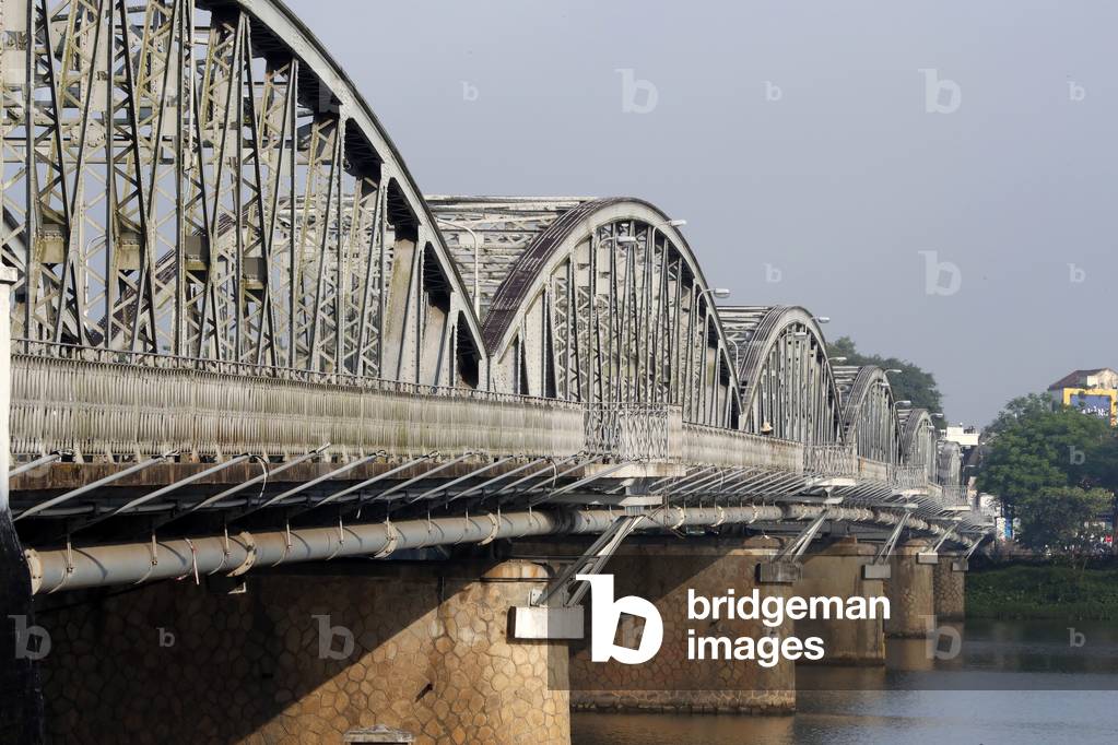 The famous Trang Tien bridge built by Gustave Eiffel, Hue, Vietnam, 2019 (photo)