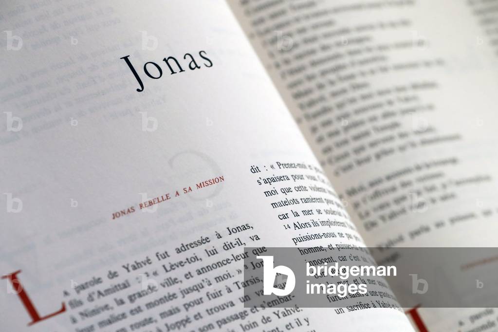 Holy bible in french. Old testament. Prophetic book. Jonah. France.