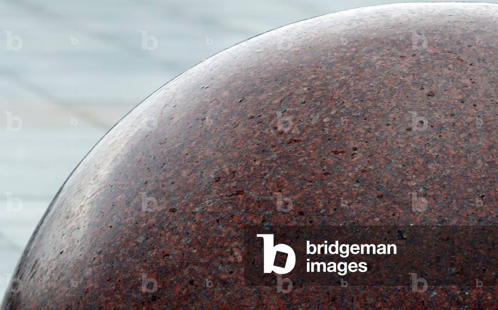 Ong Nui buddhist pagoda, Big marble ball, Detail, Quy Nhon, Vietnam, 2019 (photo)