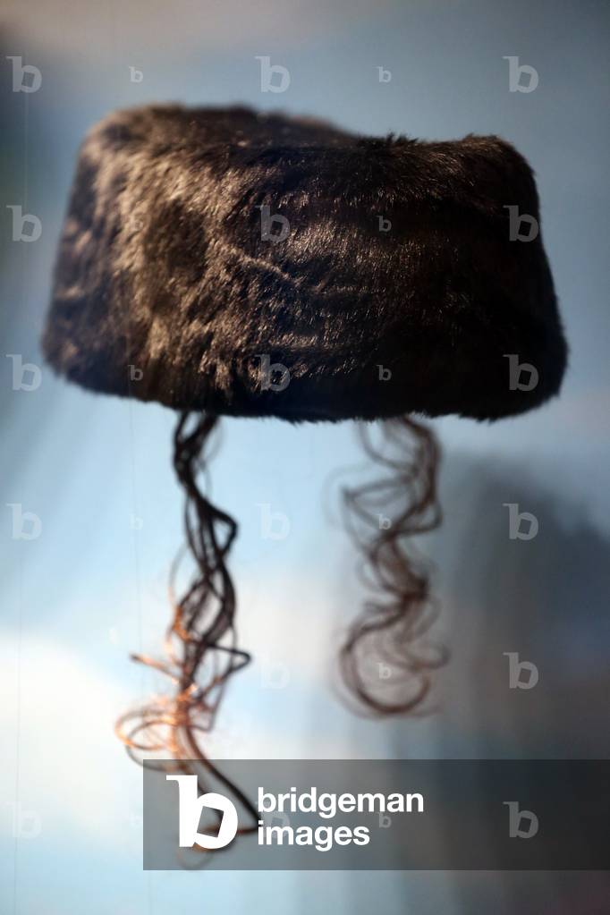 Jewish Museum of Switzerland, Basel, Jewish hat (photo)