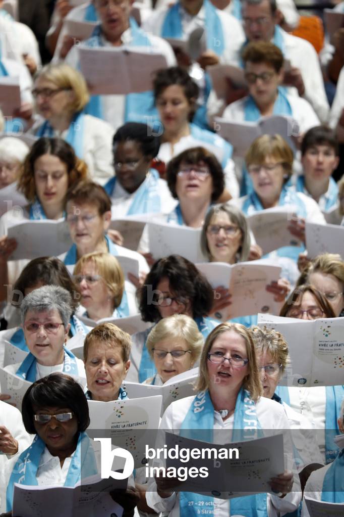 Protestant celebration at the Zenith of Strasbourg, Women choir, Gosepl, Strasbourg, France.