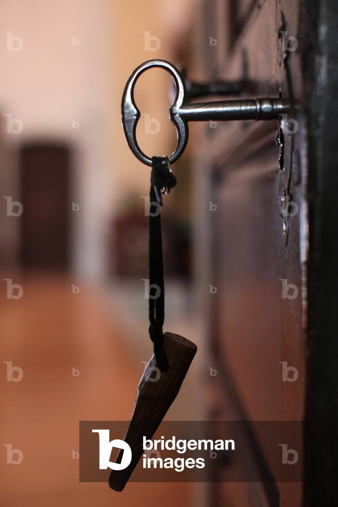 Key on a door. Cordon France