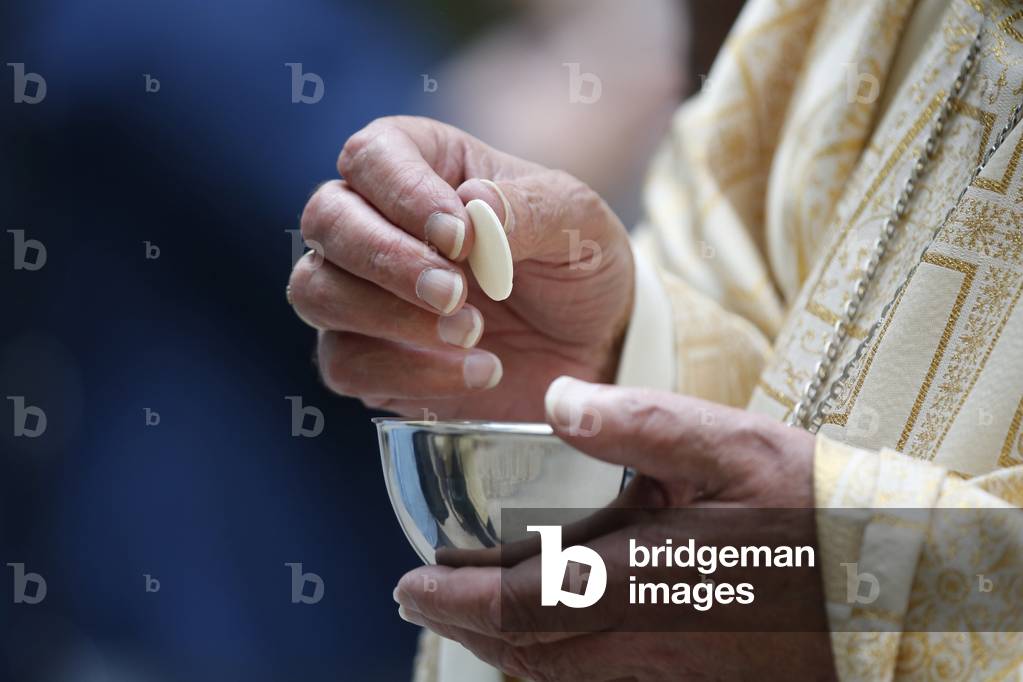 Catholic mass, Holy communion, , La Roche-sur-Foron, France