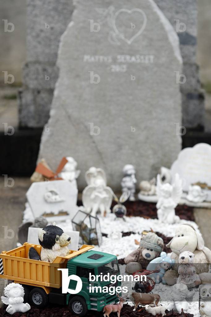 Child grave in a cemetery. France.