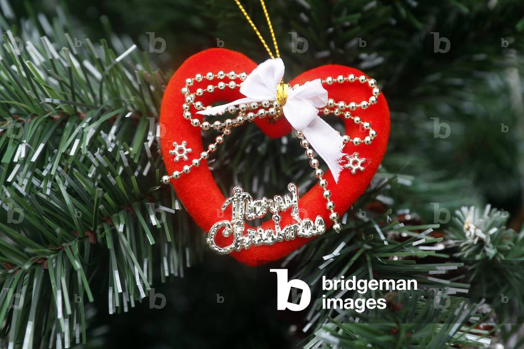 Christmas market, Christmas tree with decorations, Phu Quoc, Vietnam (photo)