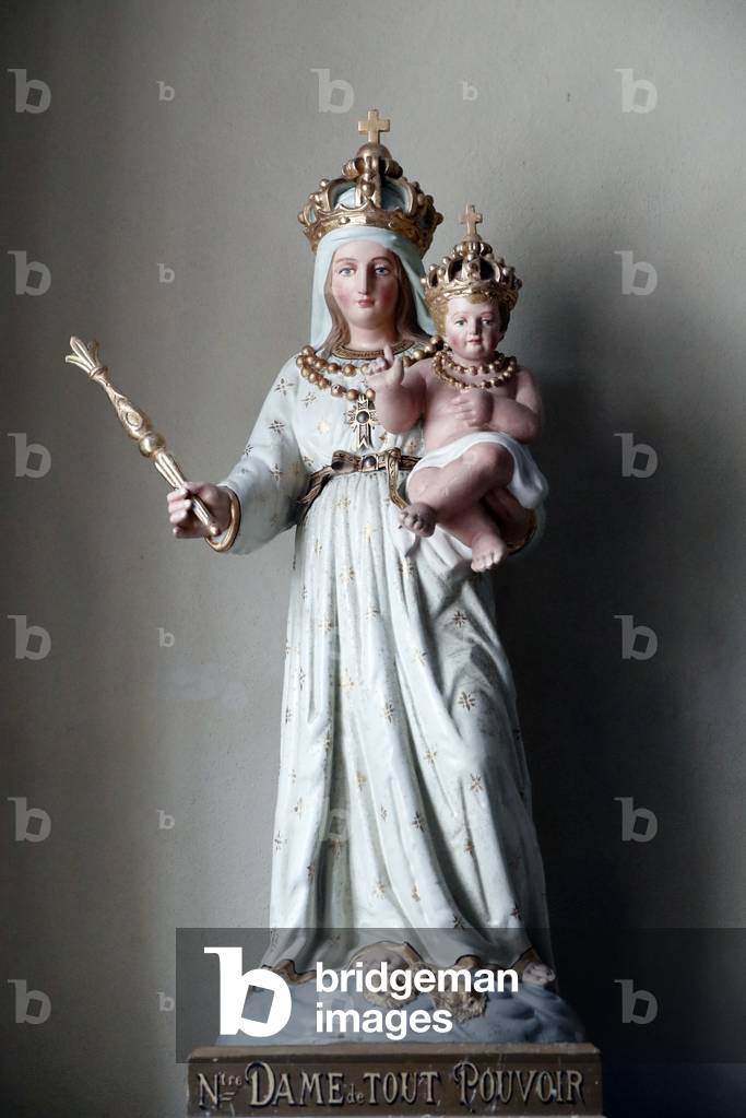 Cere Chapel, Virgin and child statue, Valgrisenche, Italy (photo)