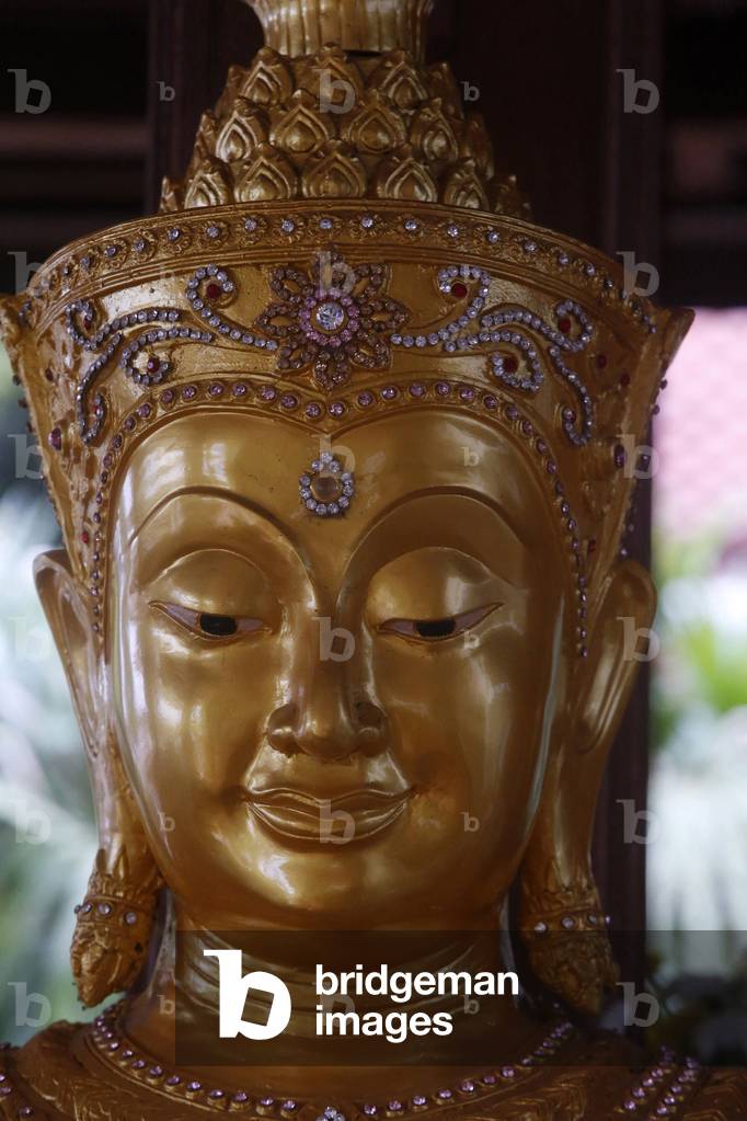 Immagine di Fotografia "Dettaglio di una statua di Buddha a Wat Chedi Luang"